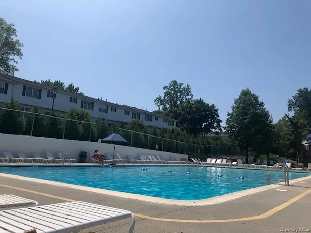 62 Somerset Drive Suffern NY 10901