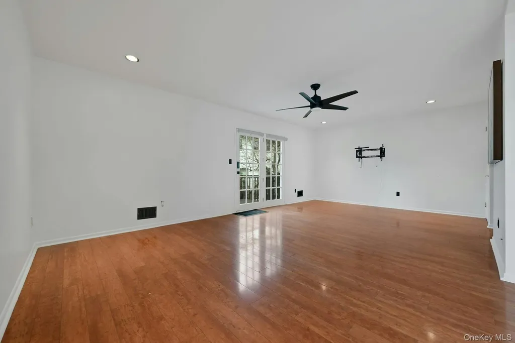 62 Somerset Drive Suffern NY 10901