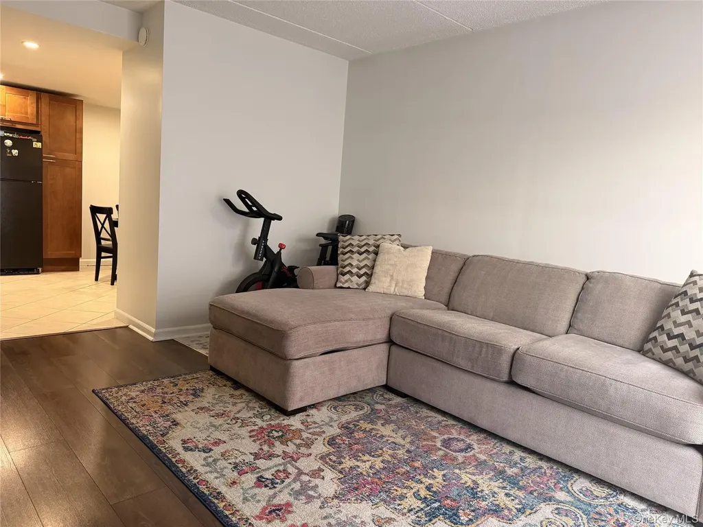 397 N Broadway Yonkers NY 10701