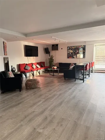 397 N Broadway Yonkers NY 10701