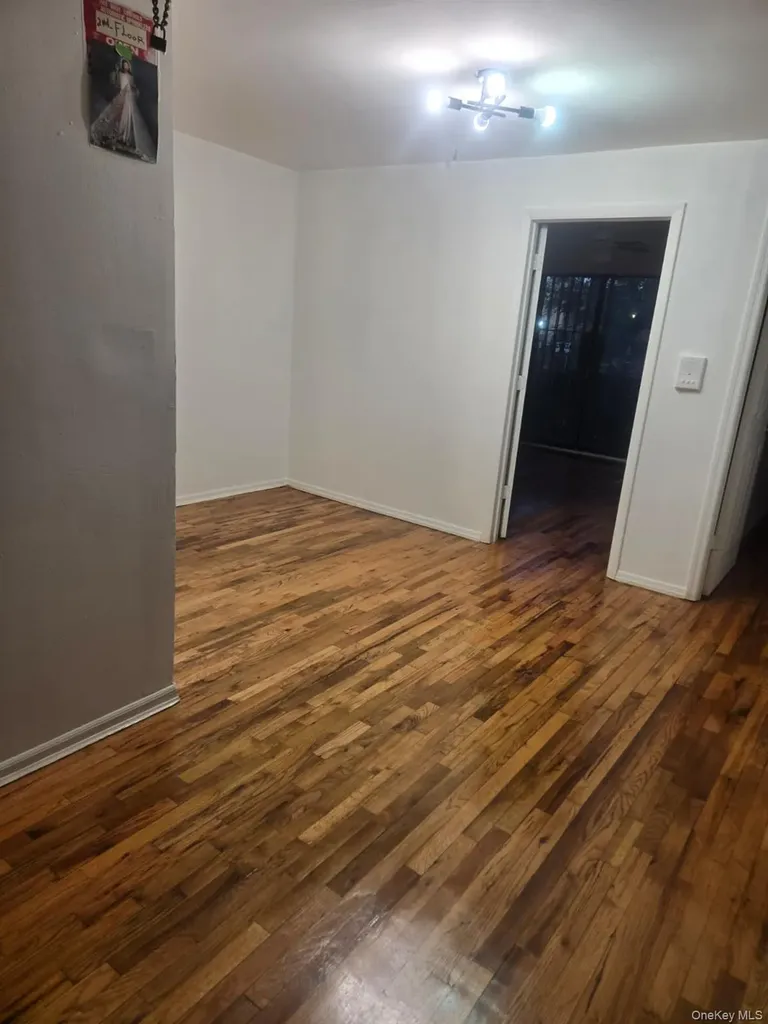 5528 98th Street Corona NY 11368