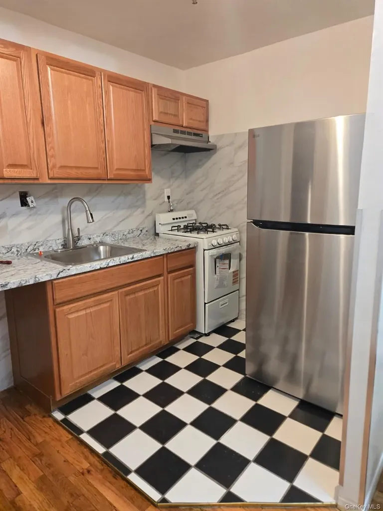 5528 98th Street Corona NY 11368