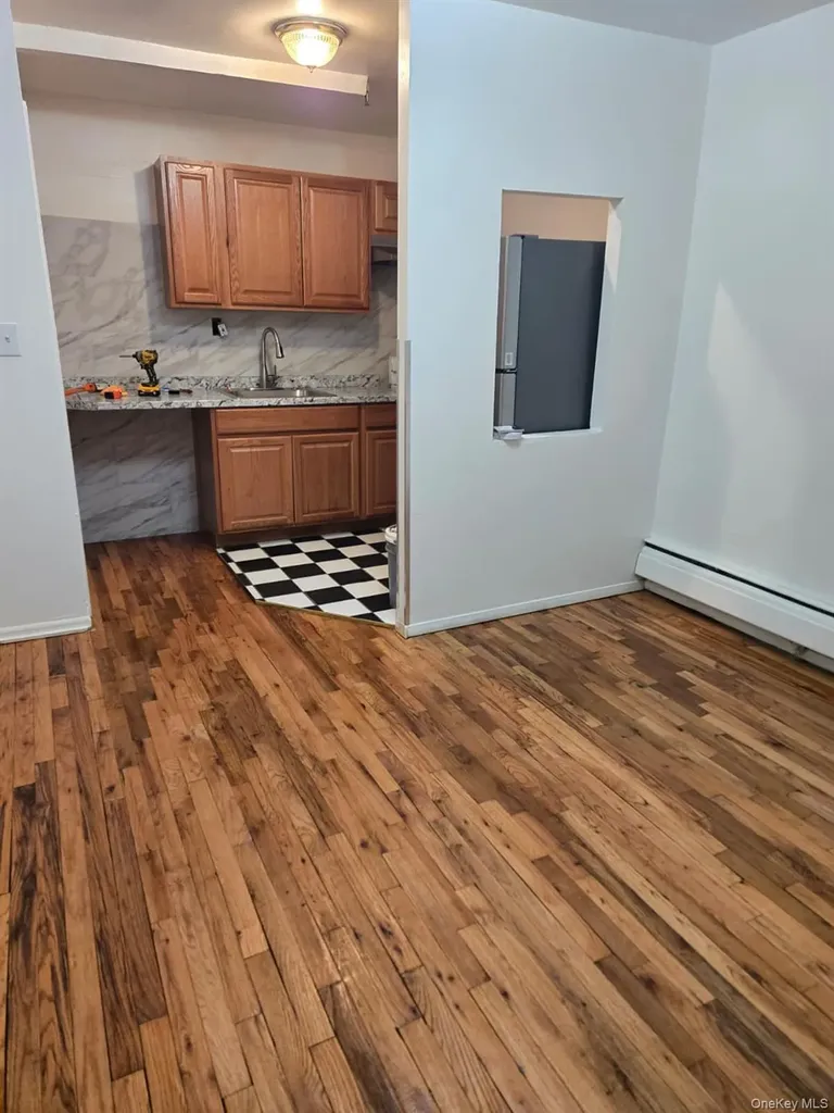 5528 98th Street Corona NY 11368