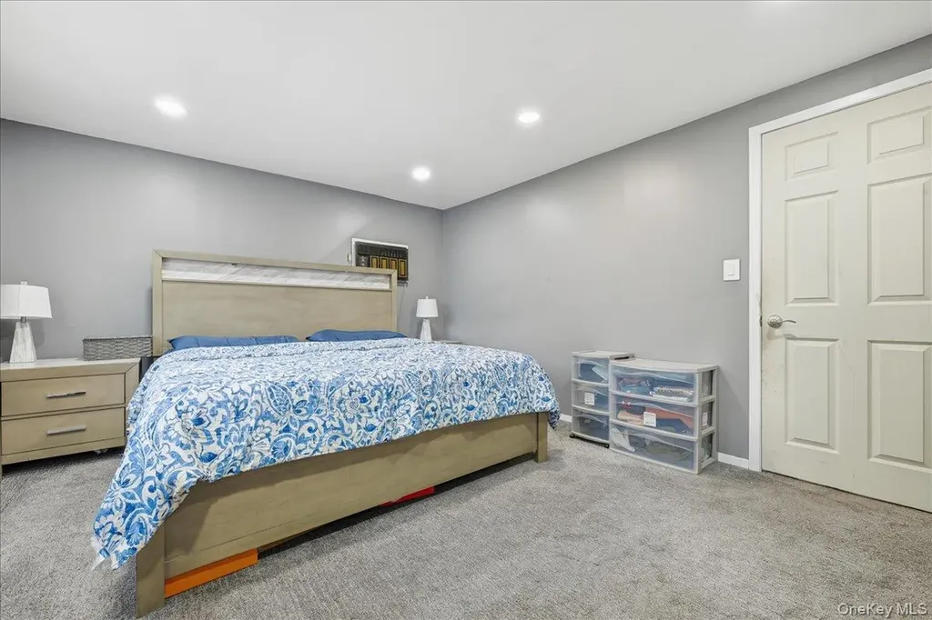 120 Bruce Terrace Mineola NY 11501