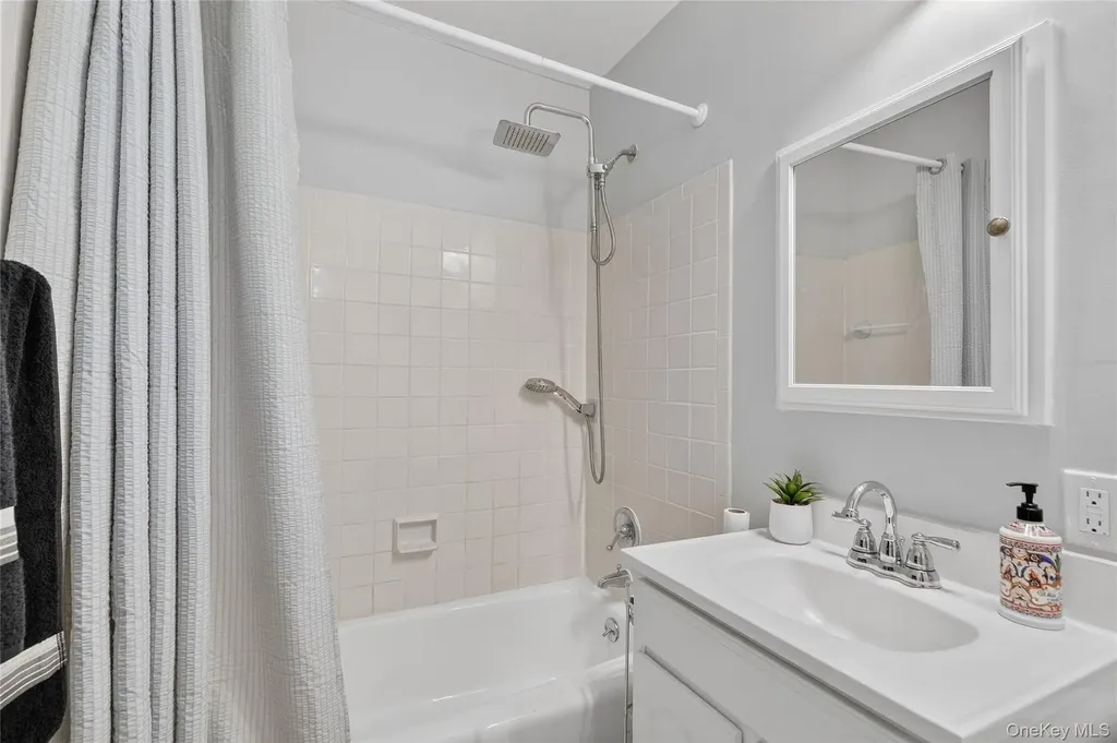 395 Westchester Avenue Port Chester NY 10573