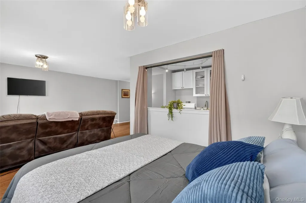 395 Westchester Avenue Port Chester NY 10573