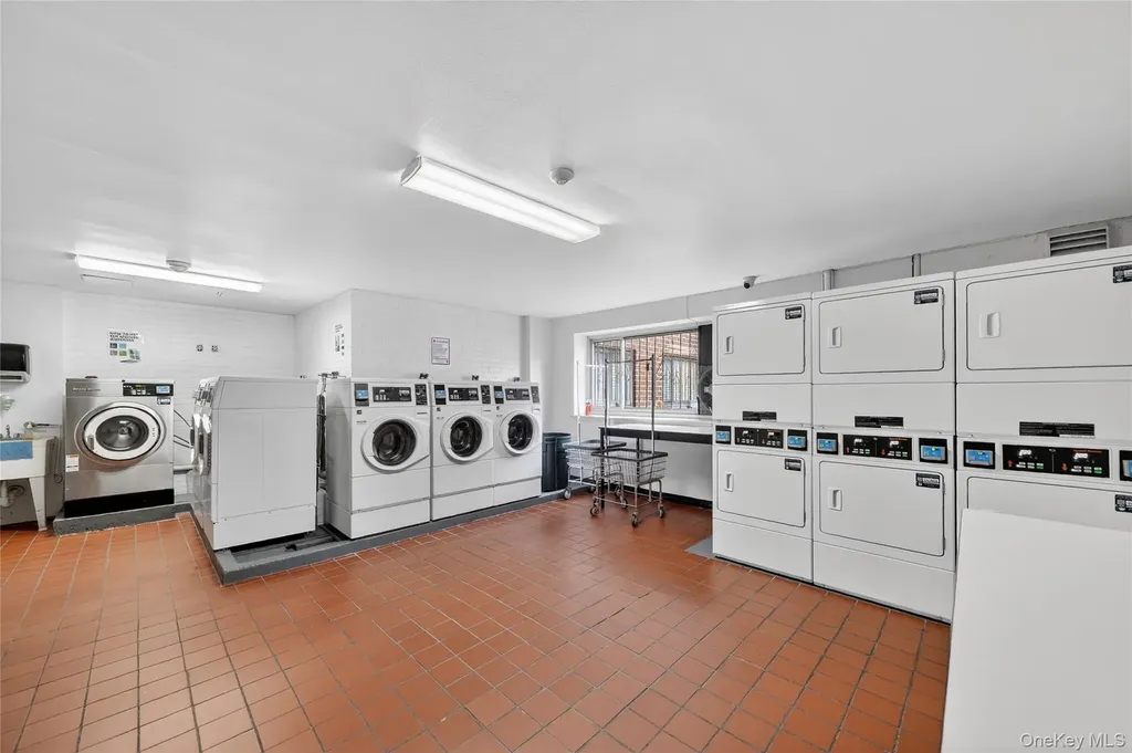 395 Westchester Avenue Port Chester NY 10573