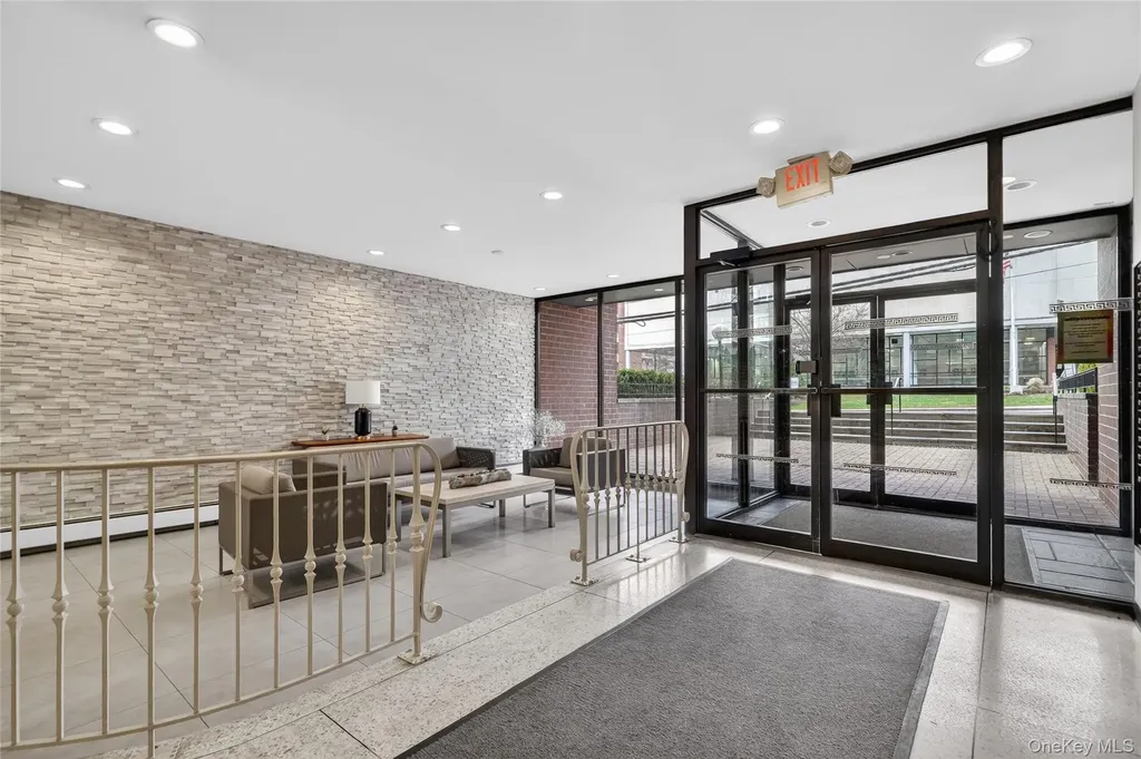 395 Westchester Avenue Port Chester NY 10573