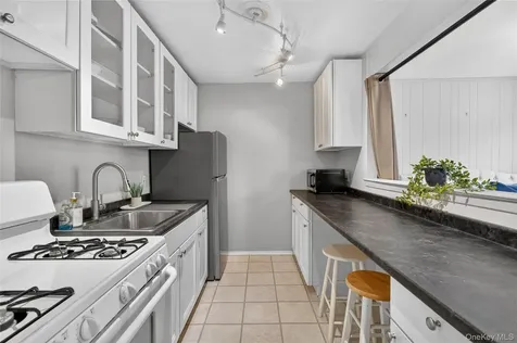 395 Westchester Avenue Port Chester NY 10573