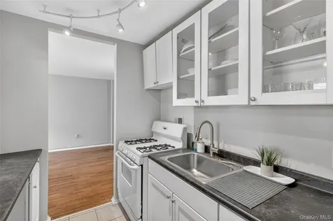 395 Westchester Avenue Port Chester NY 10573