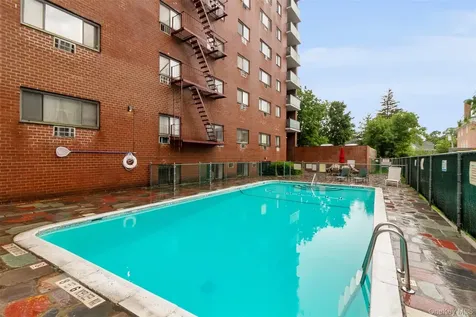 395 Westchester Avenue Port Chester NY 10573
