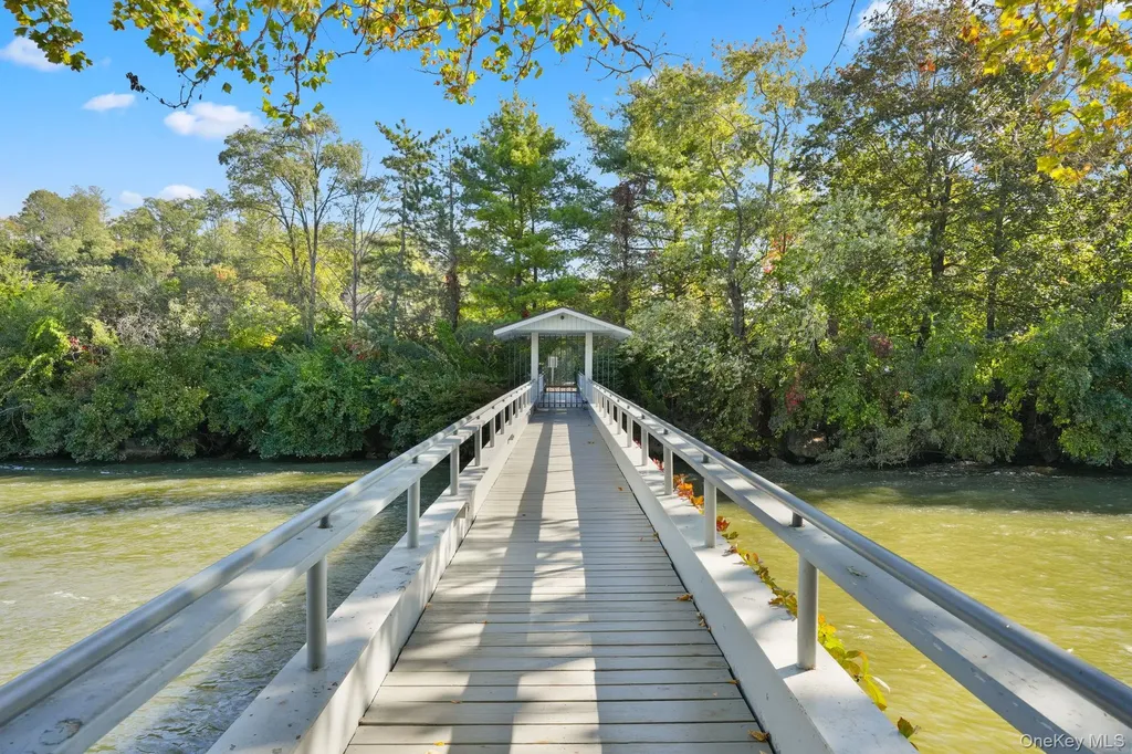 Wappingers Falls NY 12590