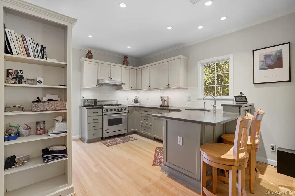 122 Harriman Road Mount Kisco NY 10549
