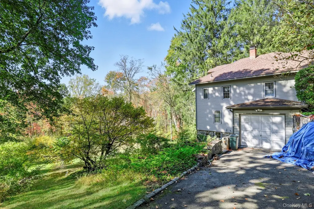 122 Harriman Road Mount Kisco NY 10549