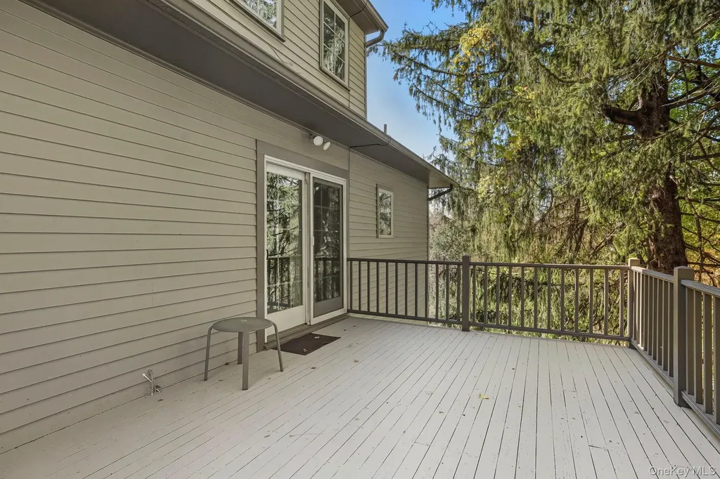 122 Harriman Road Mount Kisco NY 10549