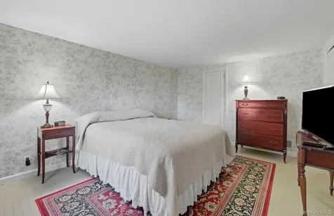 122 Harriman Road Mount Kisco NY 10549