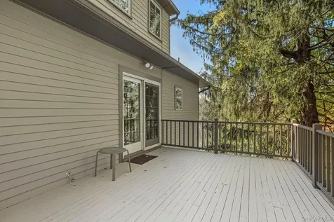 122 Harriman Road Mount Kisco NY 10549