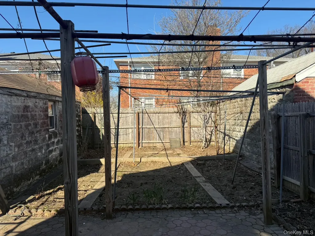 45-46 166th Street Flushing NY 11358