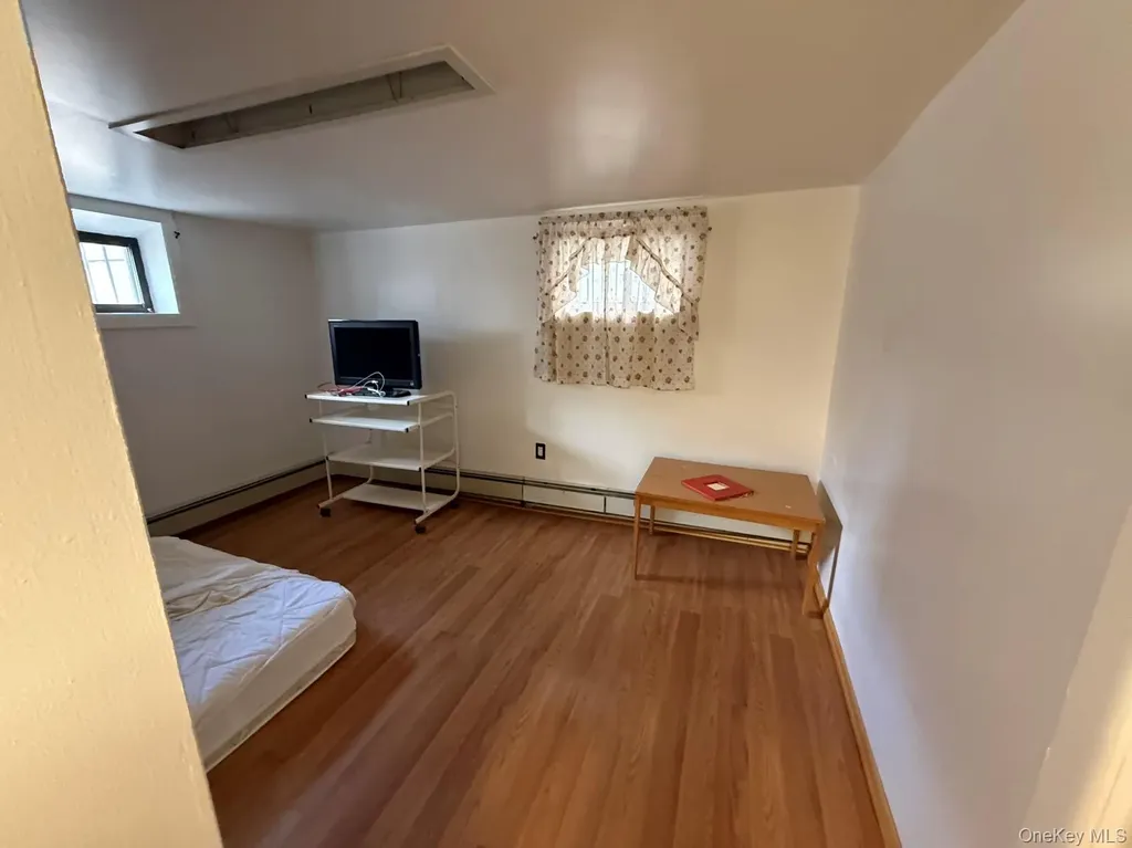 45-46 166th Street Flushing NY 11358