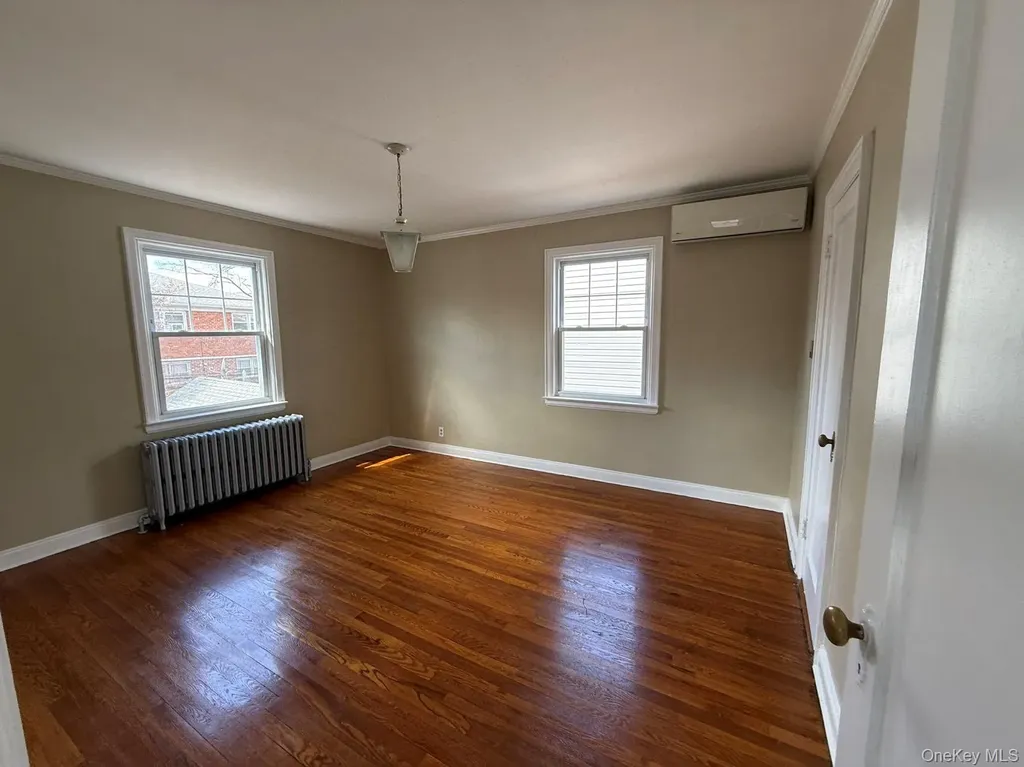 45-46 166th Street Flushing NY 11358