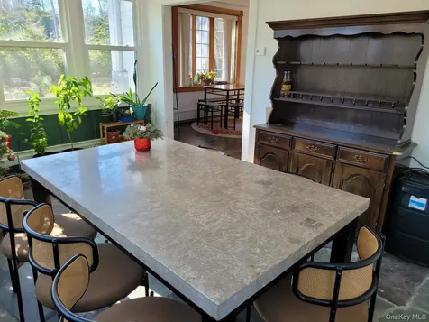 424 Centre Island Road Oyster Bay NY 11771