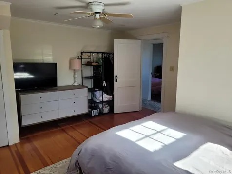 424 Centre Island Road Oyster Bay NY 11771