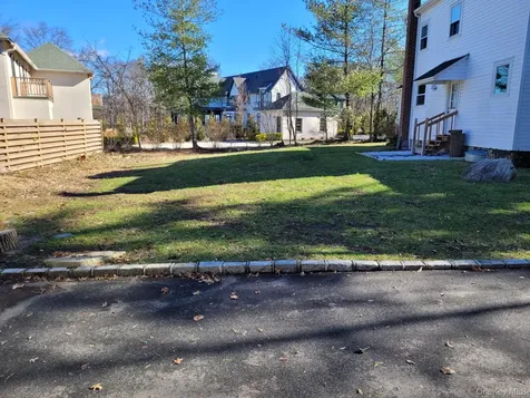 424 Centre Island Road Oyster Bay NY 11771