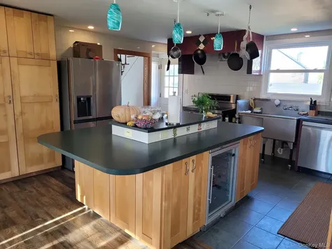 424 Centre Island Road Oyster Bay NY 11771