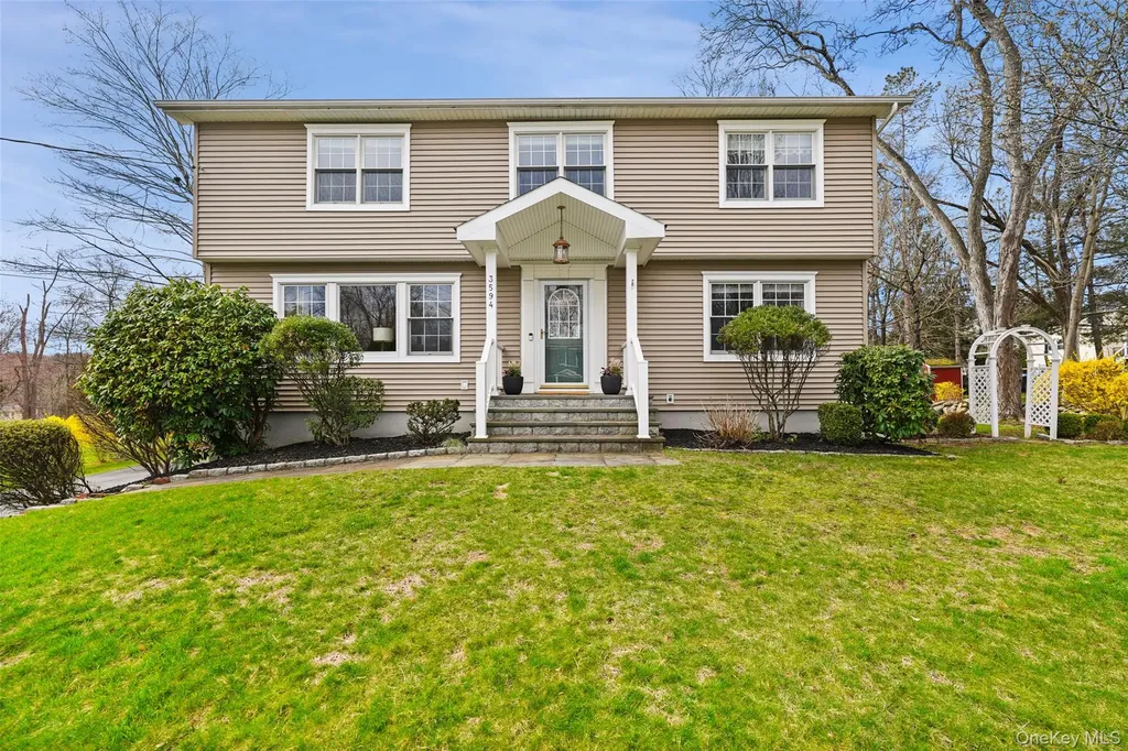 3594 Suncrest Avenue Yorktown Heights NY 10598