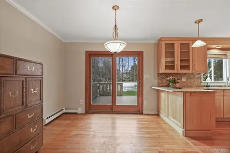 3594 Suncrest Avenue Yorktown Heights NY 10598