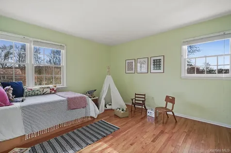 3594 Suncrest Avenue Yorktown Heights NY 10598