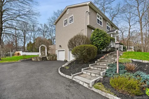3594 Suncrest Avenue Yorktown Heights NY 10598