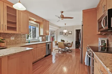 3594 Suncrest Avenue Yorktown Heights NY 10598