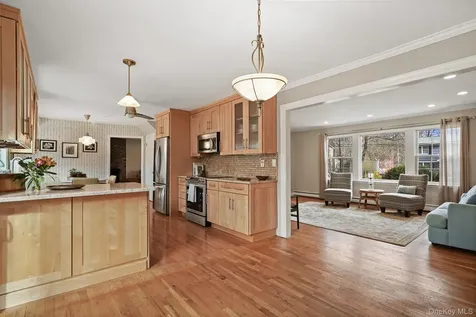 3594 Suncrest Avenue Yorktown Heights NY 10598