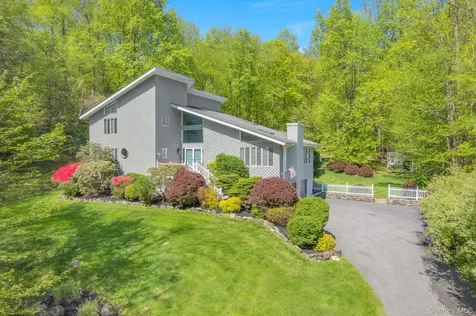 49 Chester Court Cortlandt Manor NY 10567