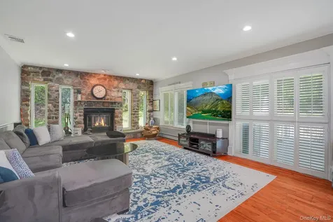 49 Chester Court Cortlandt Manor NY 10567
