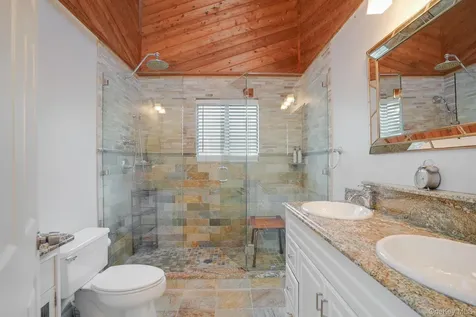 49 Chester Court Cortlandt Manor NY 10567