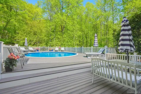 49 Chester Court Cortlandt Manor NY 10567