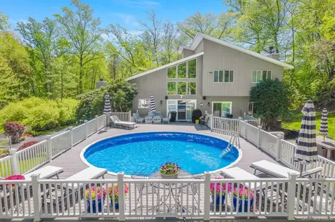 49 Chester Court Cortlandt Manor NY 10567