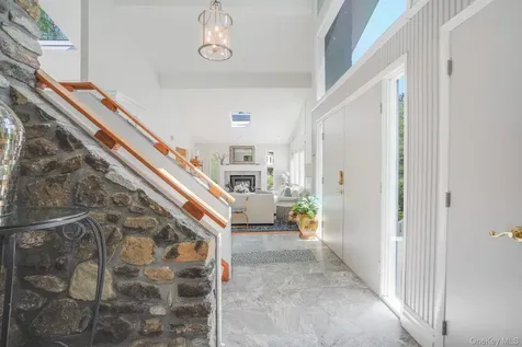 49 Chester Court Cortlandt Manor NY 10567