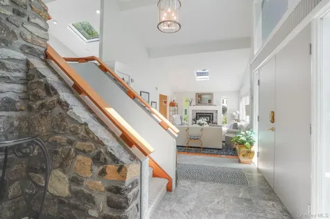49 Chester Court Cortlandt Manor NY 10567