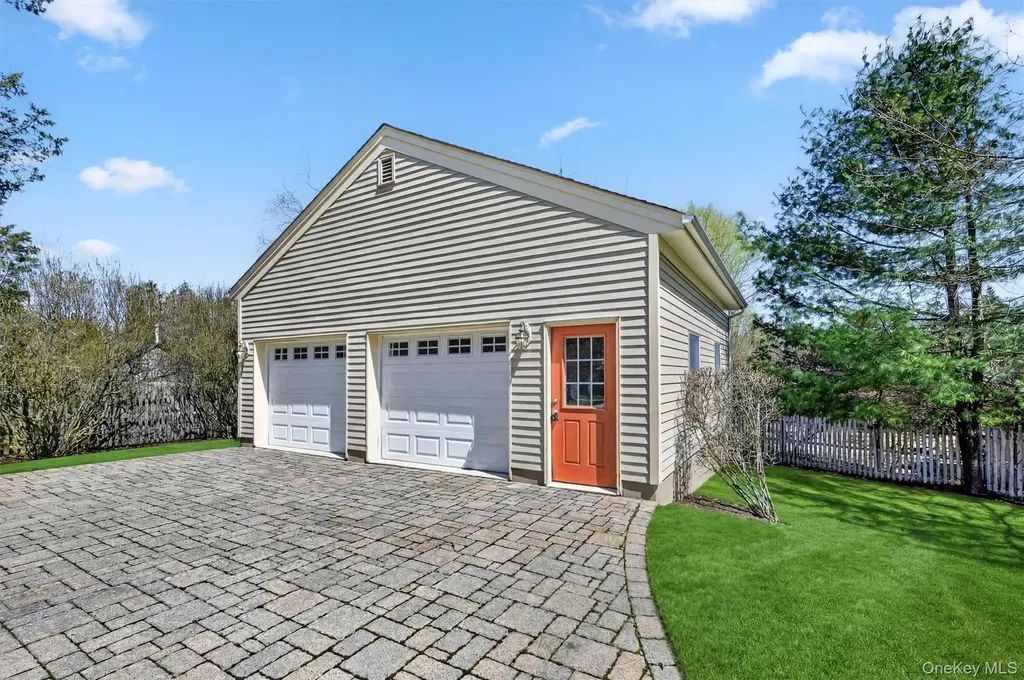 3 Clinton Avenue Extension Warwick NY 10990