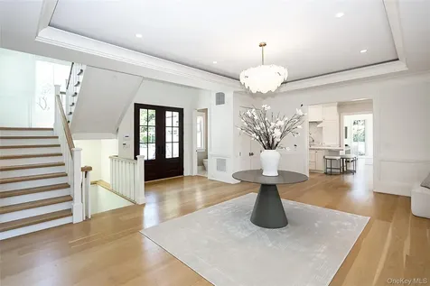 2 Pheasant Run Kings Point NY 11024