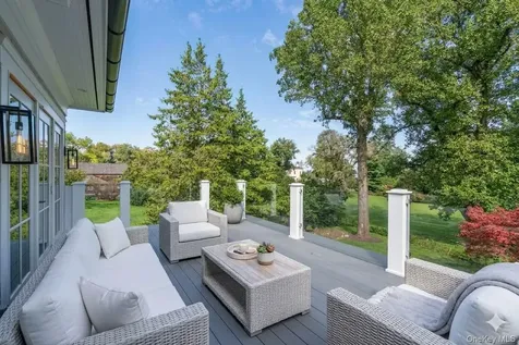 2 Pheasant Run Kings Point NY 11024