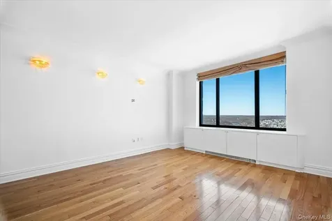 10 City Place White Plains NY 10601
