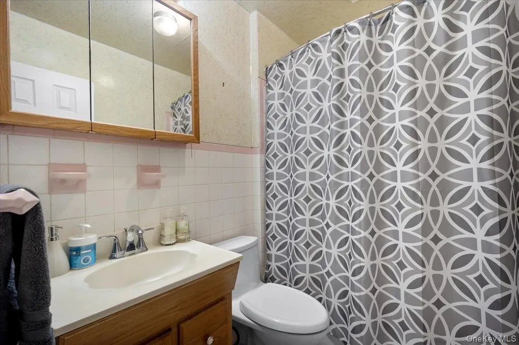 7 Hujay Terrace Wappingers Falls NY 12590