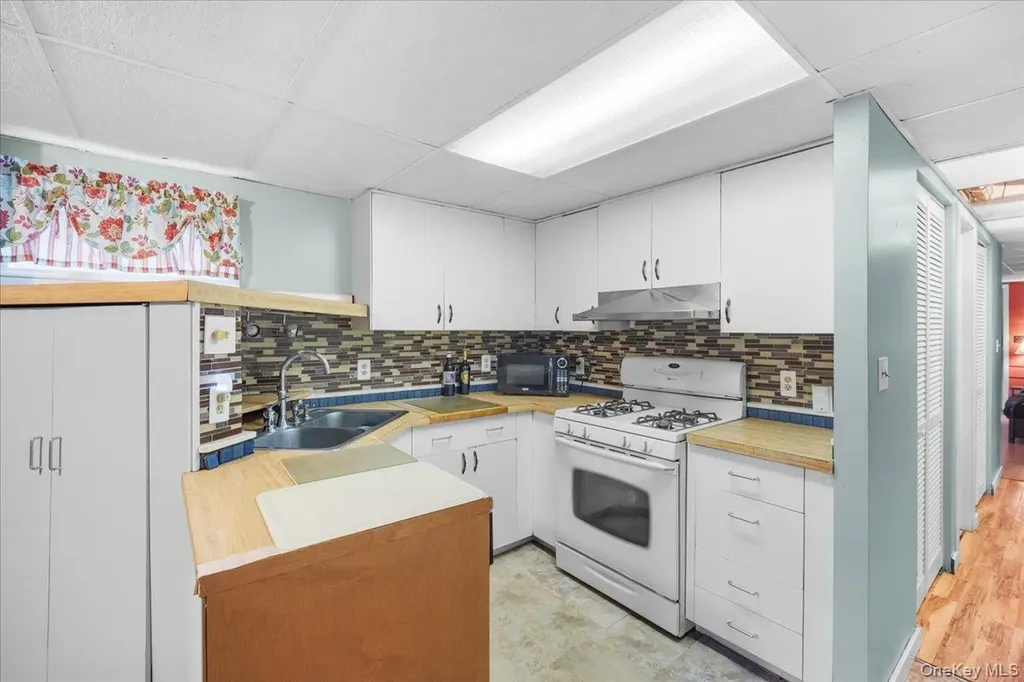 7 Hujay Terrace Wappingers Falls NY 12590