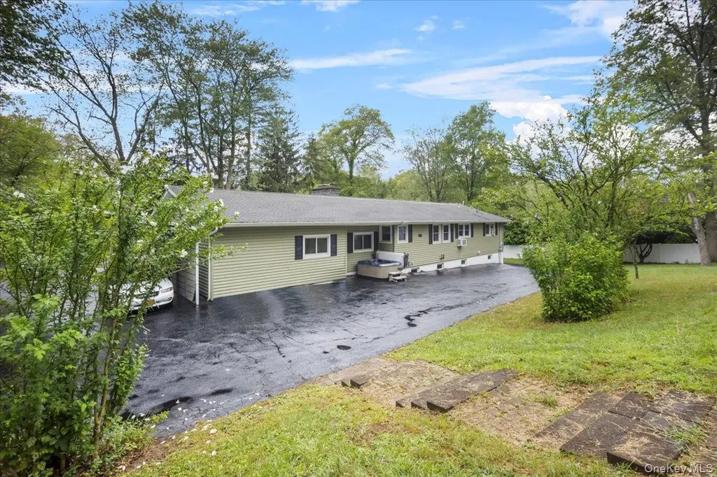 7 Hujay Terrace Wappingers Falls NY 12590