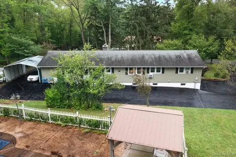 7 Hujay Terrace Wappingers Falls NY 12590
