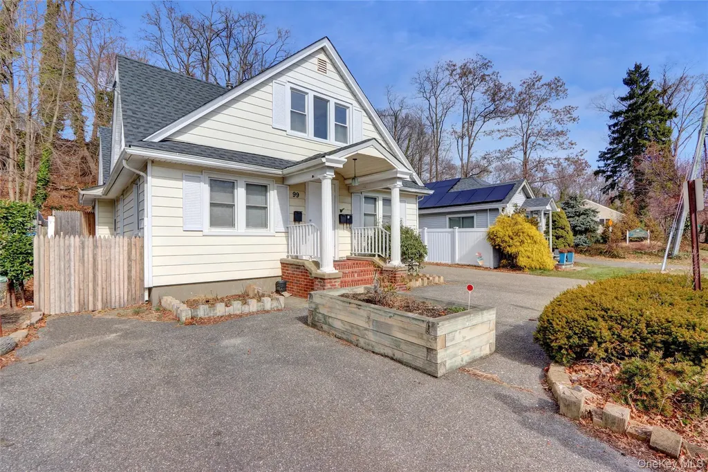 99 Wall Street Huntington NY 11743
